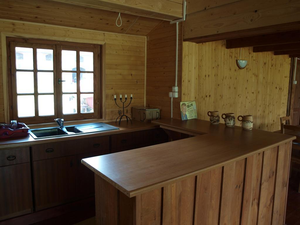 Dworek Szarki Exteriör bild